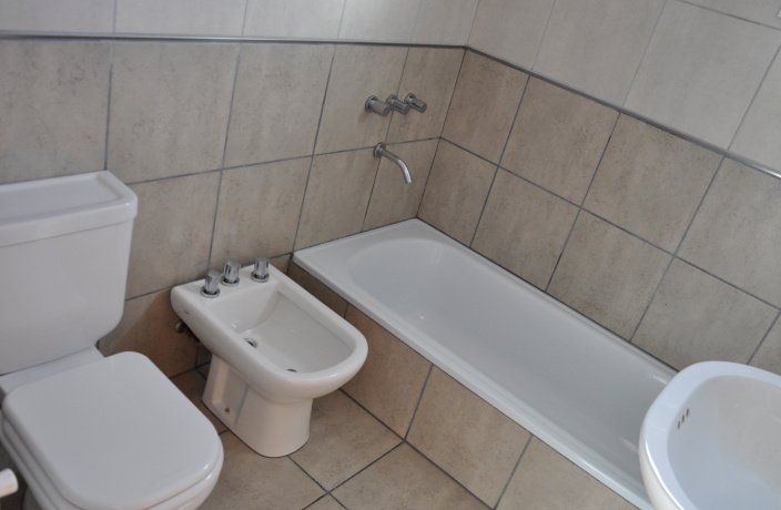 Centro Tiscornia 715, 3 Habitaciones Habitaciones, ,2 BathroomsBathrooms,Departamento,En Venta,Edificio ALCOR,Tiscornia 715,1048